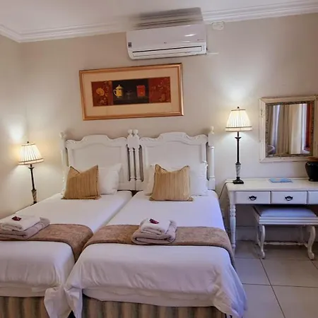 The Vic 1906 Self Catering Units Apartment Montagu Exterior photo