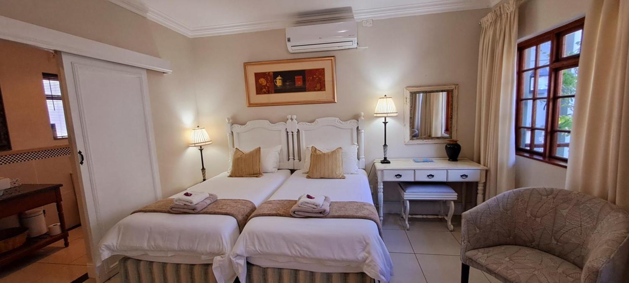 The Vic 1906 Self Catering Units Apartment